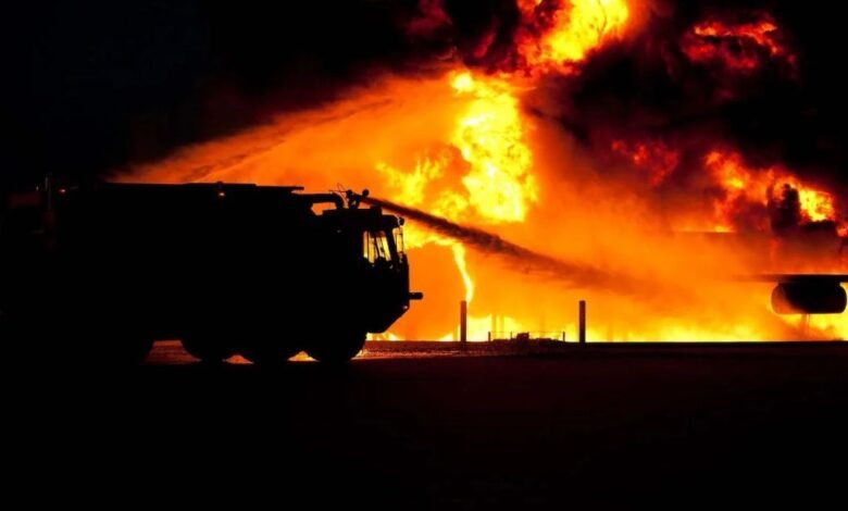 Incendio consume 7 locales en la Feria Estatal de León