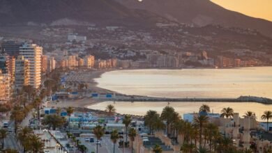 Descubre 4 ciudades españolas encantadoras y económicas para la primavera de 2024