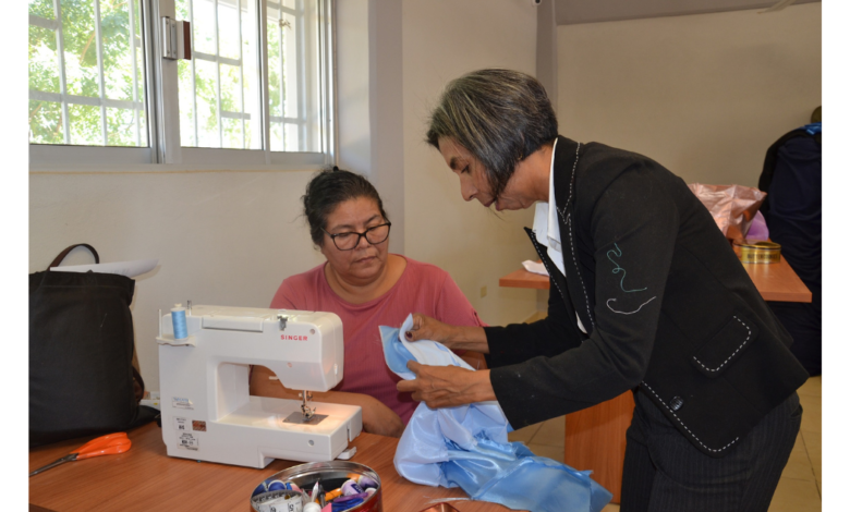 Ofrece ICATEBCS, capacitación para emprendedores en La Paz