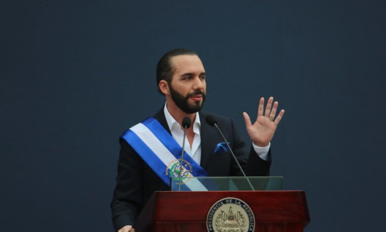 Inician elecciones en El Salvador con Bukele como favorito para la reelección