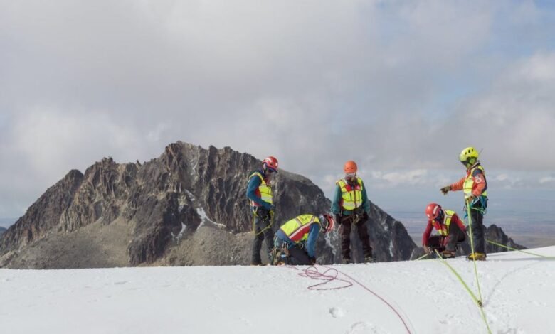 Localizan sin vida al guía de alpinistas extraviados en Pico de Orizaba