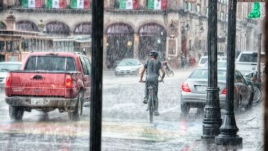 Por lluvias suspenden clases en Baja California