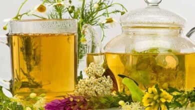 Los beneficios de beber té de clavo de olor con manzanilla