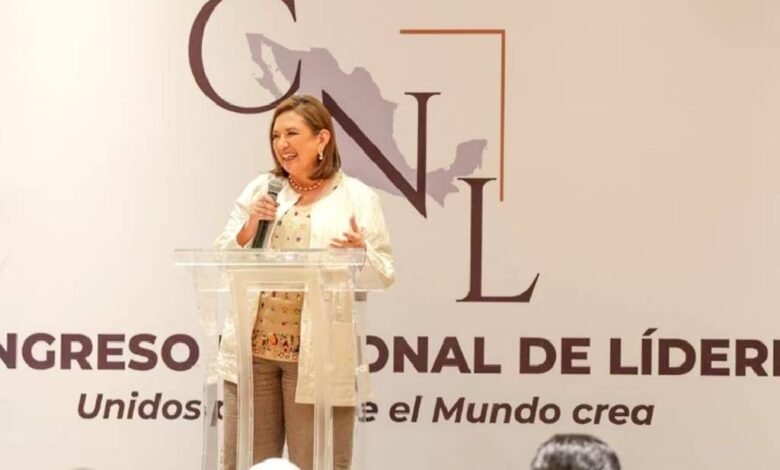 Xóchitl Gálvez promete fin del odio ante líderes evangélicos