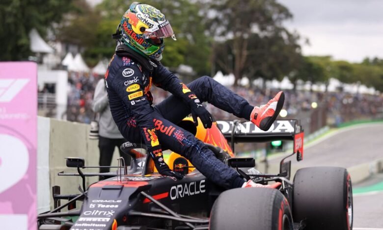 Verstappen destaca en pruebas iniciales en Bahréin
