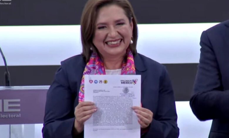Xóchitl Gálvez se registra en el INE como candidata a la Presidencia