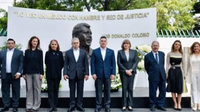 "Alito" Moreno recuerda a Colosio con sencilla ceremonia en el PRI