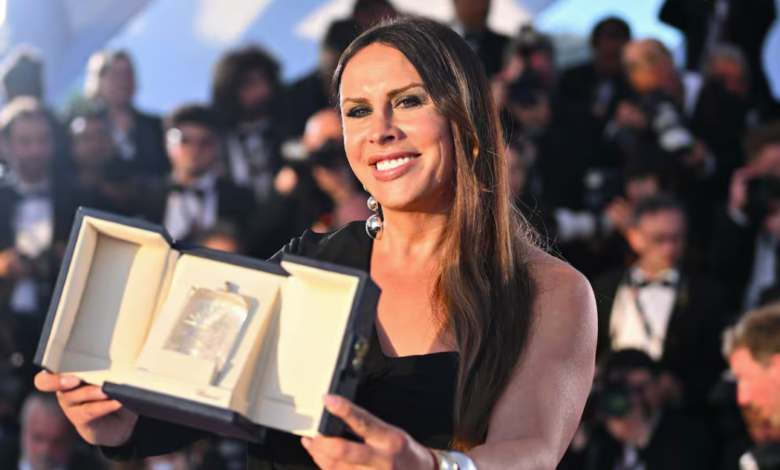 Karla Sofía Gascón, primera mujer trans en ser premiada como mejor actriz en Cannes