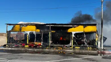 Incendio consume por completo una frutería en Los Cabos