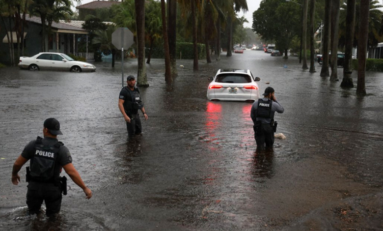 Lluvias torrenciales e inundaciones provocan cancelación de vuelos en Florida