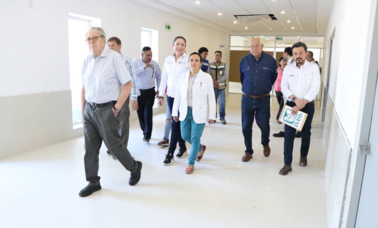 Supervisa el gobernador Víctor Castro y Zoé Robledo avances del Hospital e IMSS Bienestar de Mulegé