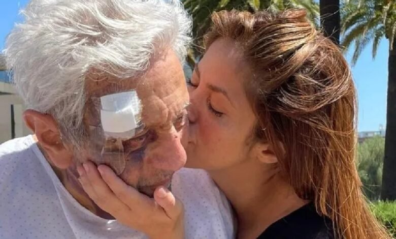 Shakira habla de la salud de su padre tras ser dado de alta