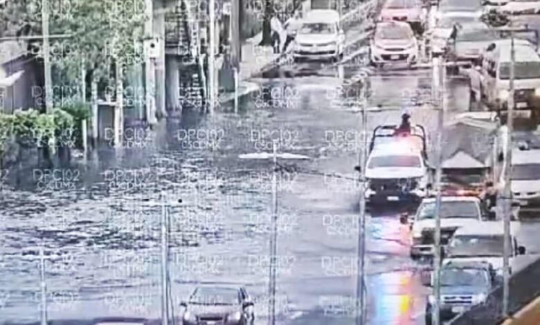 Avenidas con avance lento por inundaciones y encharcamientos en CDMX
