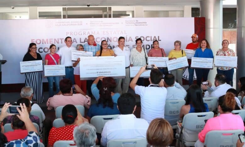 Apoyo decidido al emprendimiento en BCS: 105 personas inician sus proyectos con respaldo del SNE