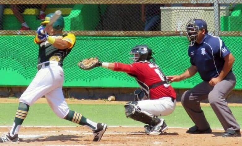 Torneo Estatal de Béisbol de Primera Fuerza en Santa Rosalía: Pasión y Competencia Deportiva