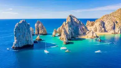 ¡Lánzate a las Playas de Cabo San Lucas! Estas son las Más Seguras