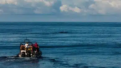 Rescatados dos hombres a la deriva en Isla Espíritu Santo