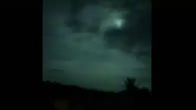 Asteroide ilumina de verde el cielo de Filipinas