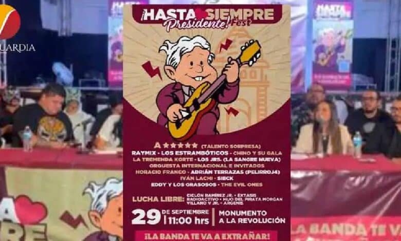 Con música y lucha libre, simpatizantes despiden a AMLO