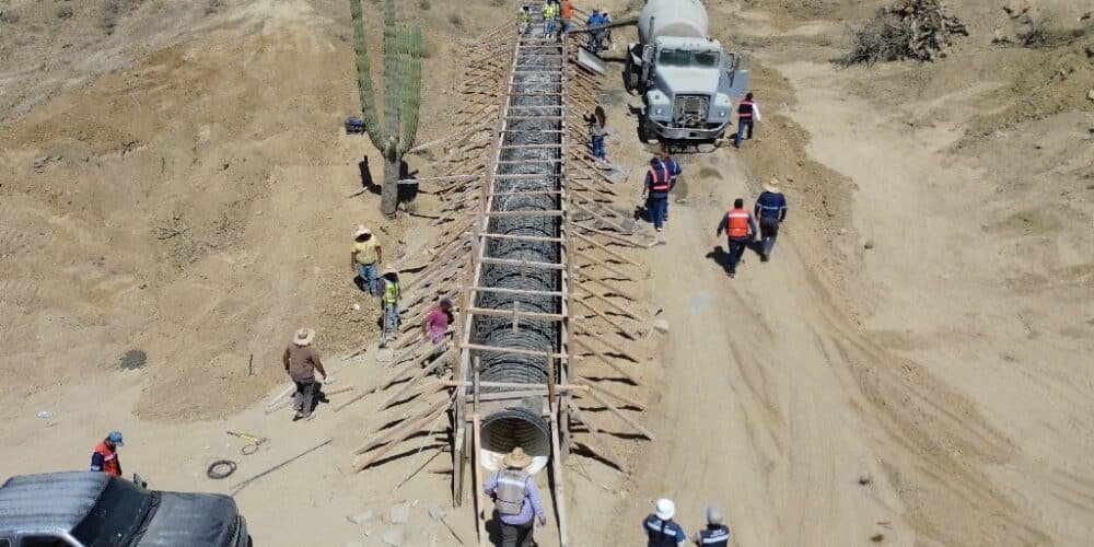 Para octubre debe quedar culminada la carretera Bahía Tortugas-Punta Eugenia: Gobernador Víctor Manuel Castro