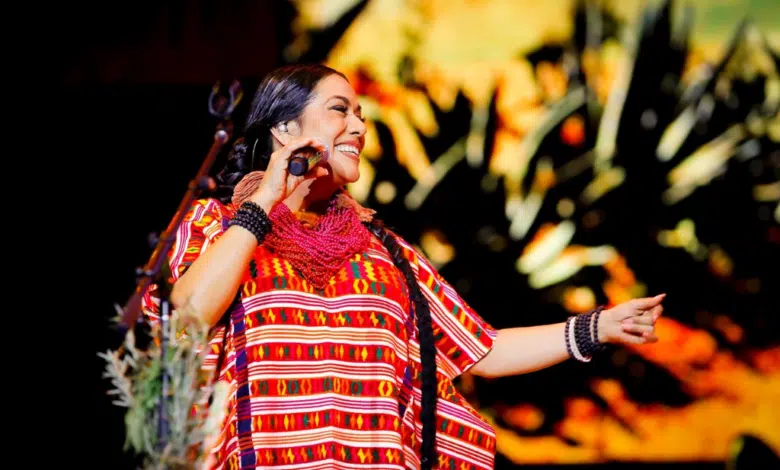 Así se vivió el Grito de Independencia en La Paz con Lila Downs