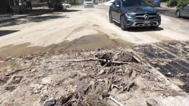Retiran arena en calles de Los Cabos afectadas por la tormenta tropical Ileana