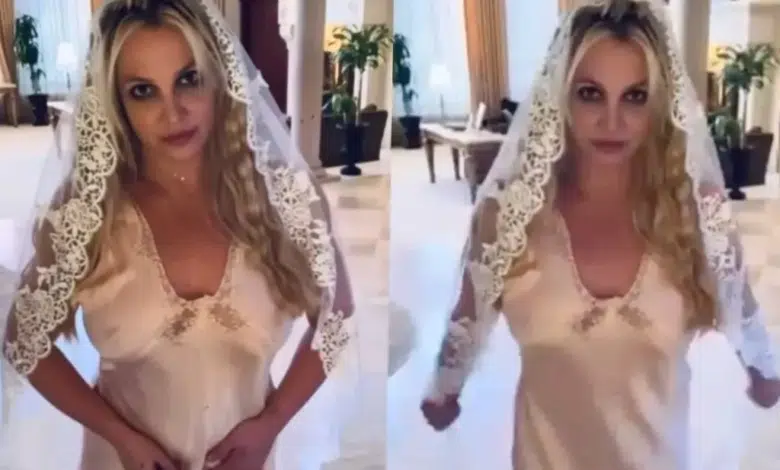 Britney Spears revela que volvió a casarse, ahora consigo misma