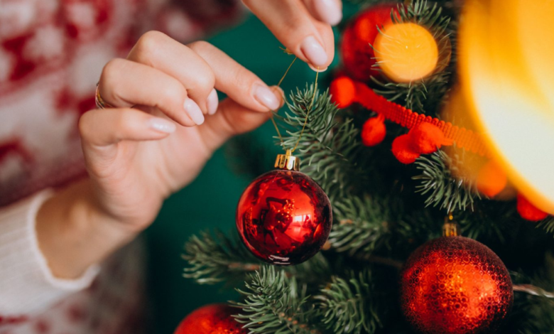 ¡Adiós a las esferas! Esta es la nueva forma de adornar el árbol de Navidad 2024