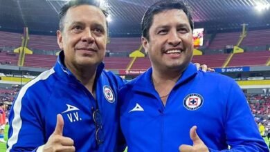 Julión Álvarez presume amor por Cruz Azul