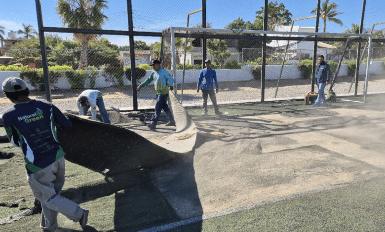 Inician trabajos de rehabilitación en campo de fútbol de San Bernabé