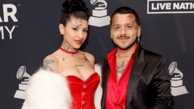 Cazzu y Nodal en una entrega de premios (Foto por Billboard)