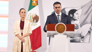 Presidenta Claudia Sheinbaum con secretario de seguridad en conferencia