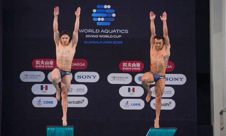 Osmar Olvera y Juan Celaya ganan plata en Copa del Mundo de Clavados
